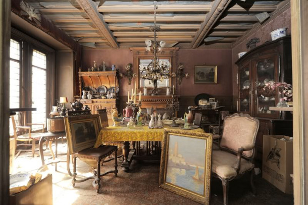 The apartment of Madame Marthe de Florian in the 9th Arondissement of Paris